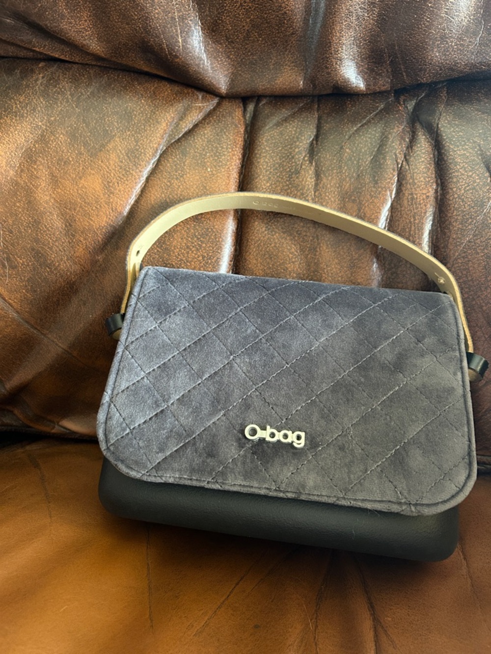 O bag Quilted Gray Shoulder Bag with Cream Strap